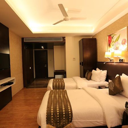 Nandan Kanan Hotel & Resort Sipra Экстерьер фото