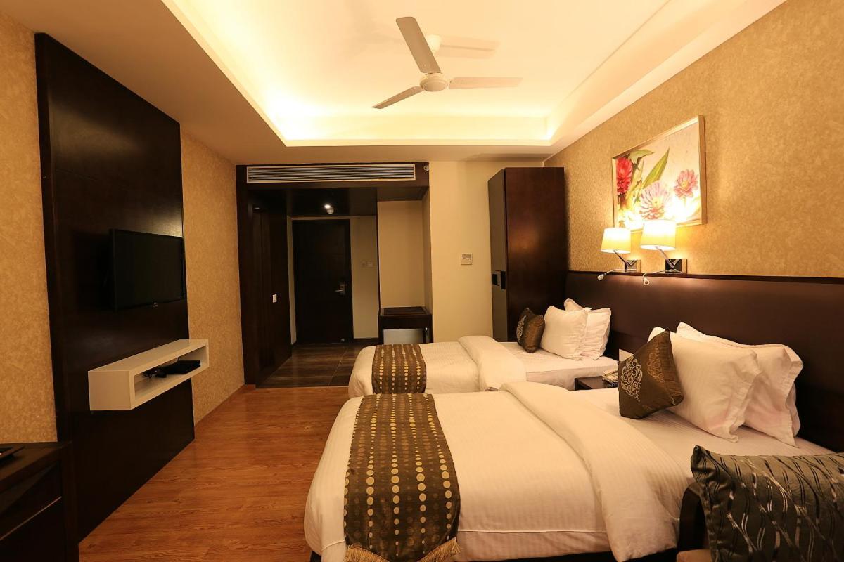 Nandan Kanan Hotel & Resort Sipra Экстерьер фото